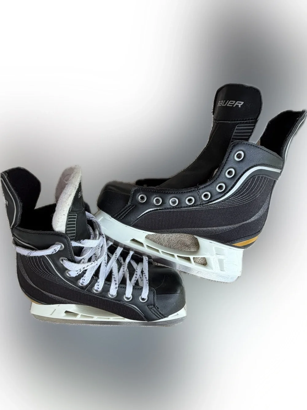 Bauer Kids Black and White Ice Hockey Skates - size 4